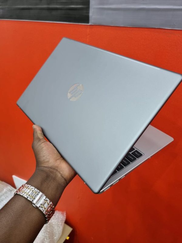HP 250 G10