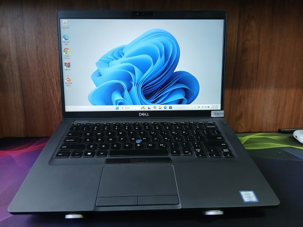 Dell Latitude 5400, 14" Non-Touch, Intel Core i5 8th Gen, 8GB RAM, 256GB SSD